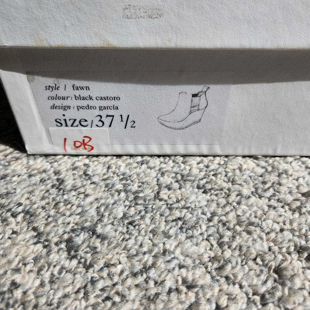 LNIB Pedro garcia Fawn wedge bootie - Picture 4 of 4